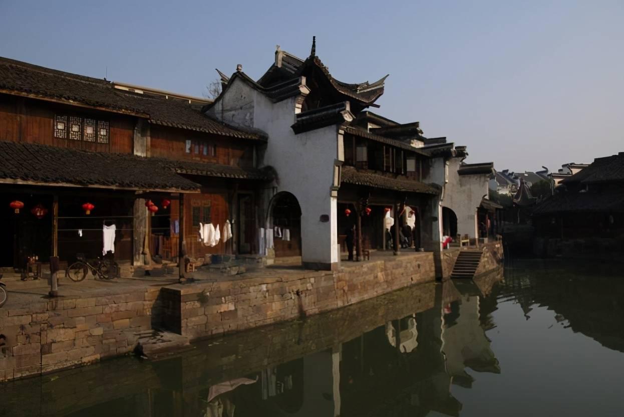 何超莲婚后罕见大尺度，与薛凯琪性感合照震撼曝光！